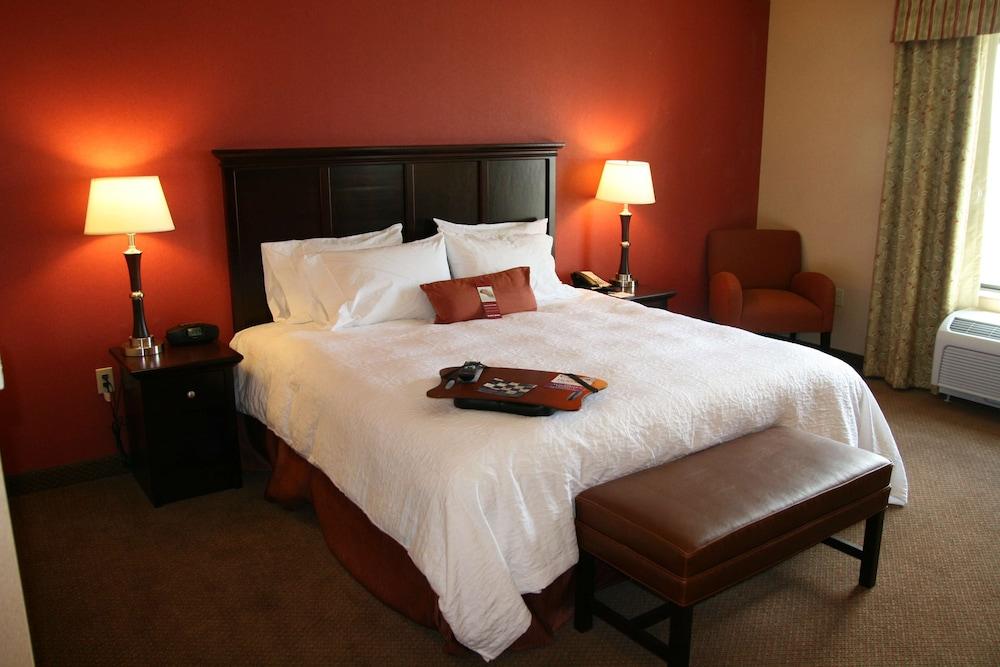Hampton Inn Las Vegas North Speedway photo 8