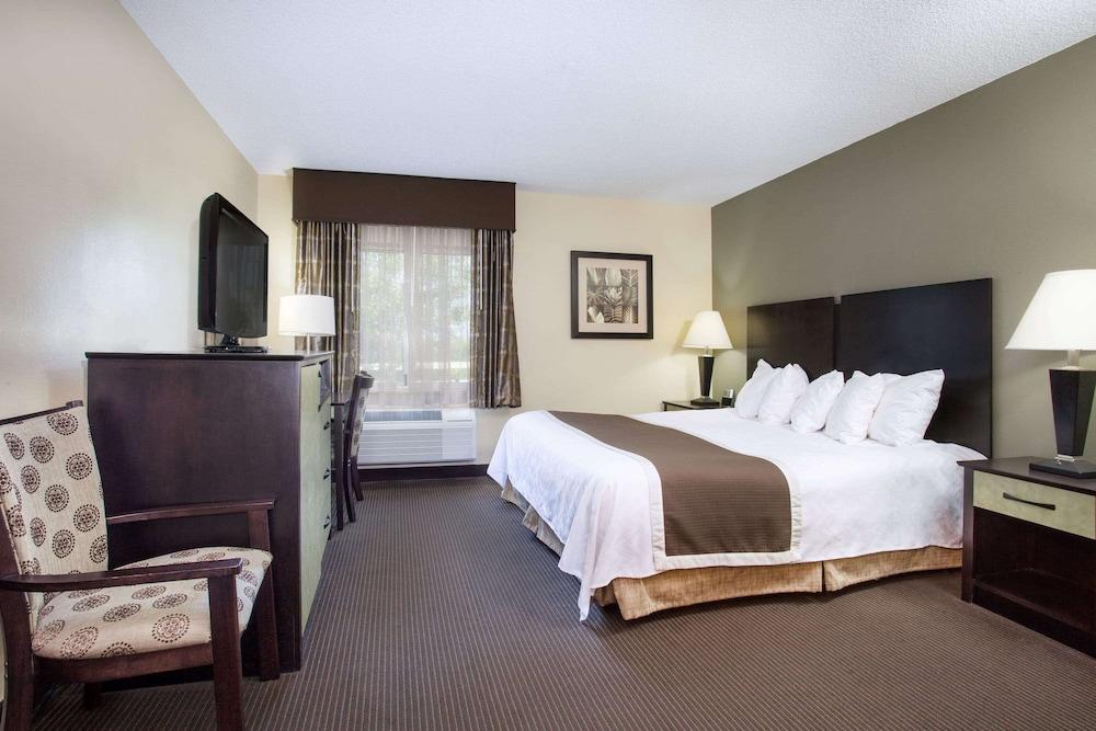 Baymont by Wyndham Dale photo 8