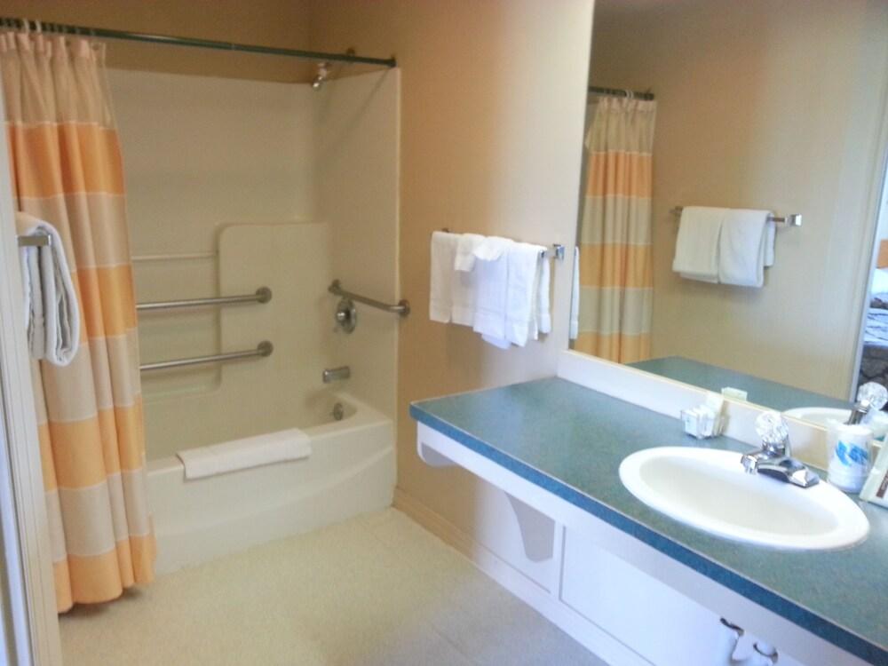 Hunters Hot Springs Resort photo 13