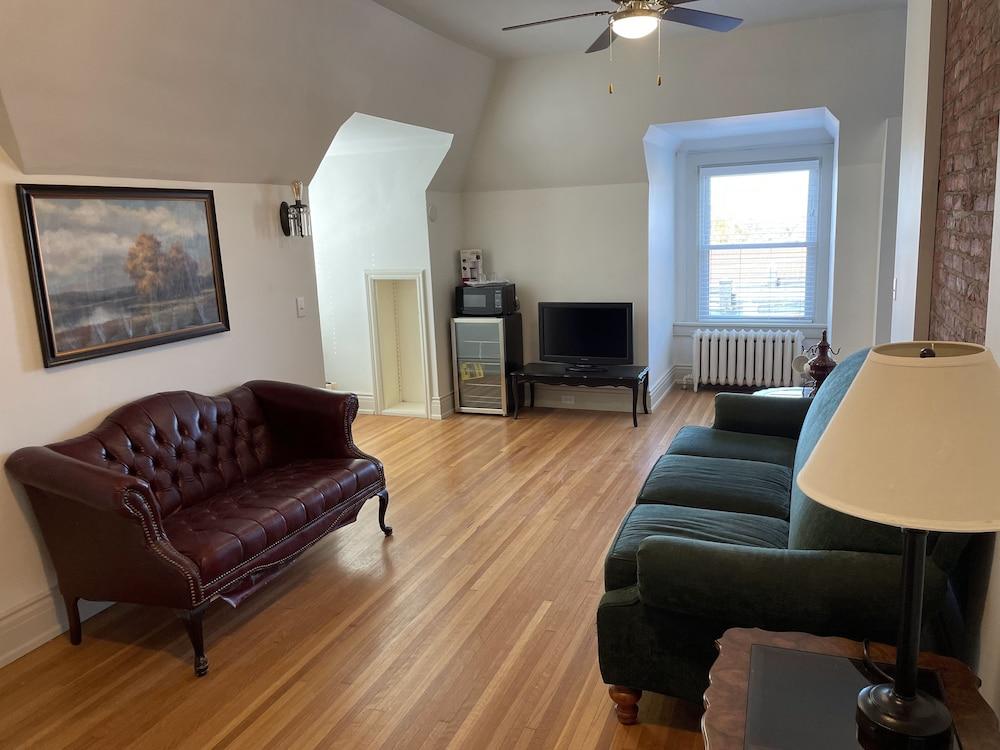 Offutt Manor photo 24