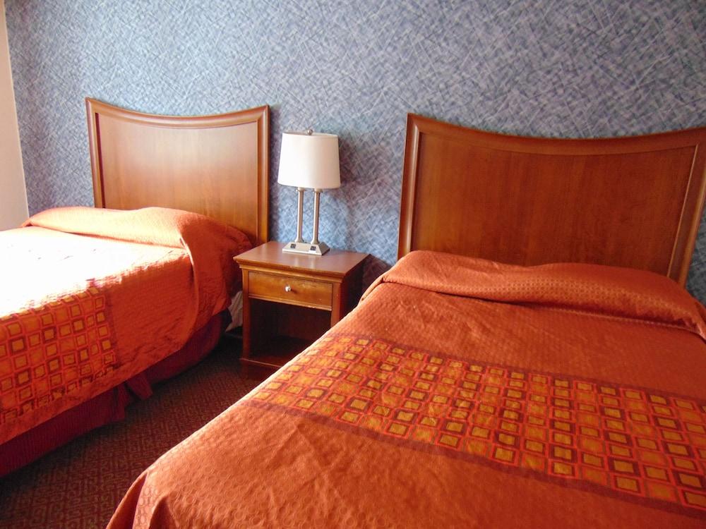 La Mirage Motor Inn photo 14