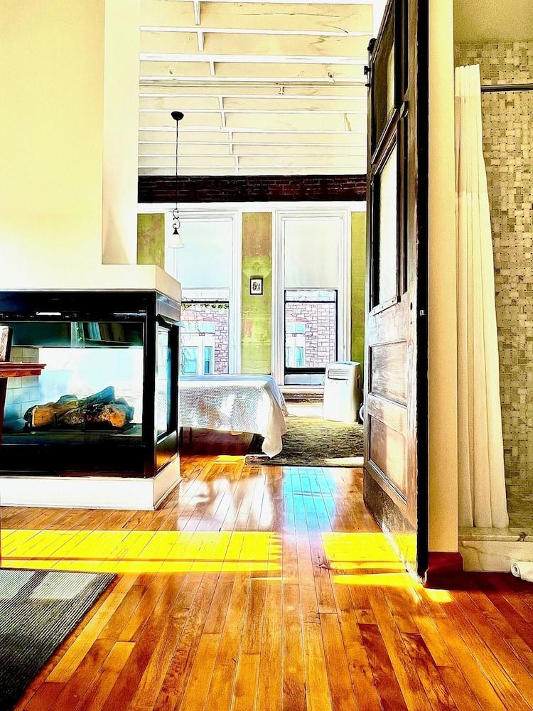 Hart House Hotel photo 7