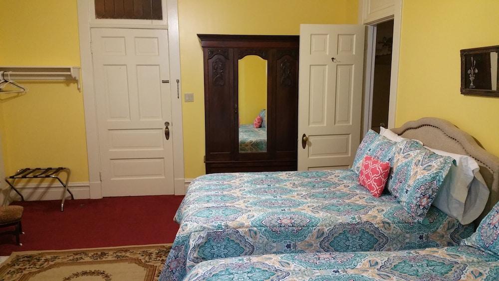 Edwardian Inn photo 39