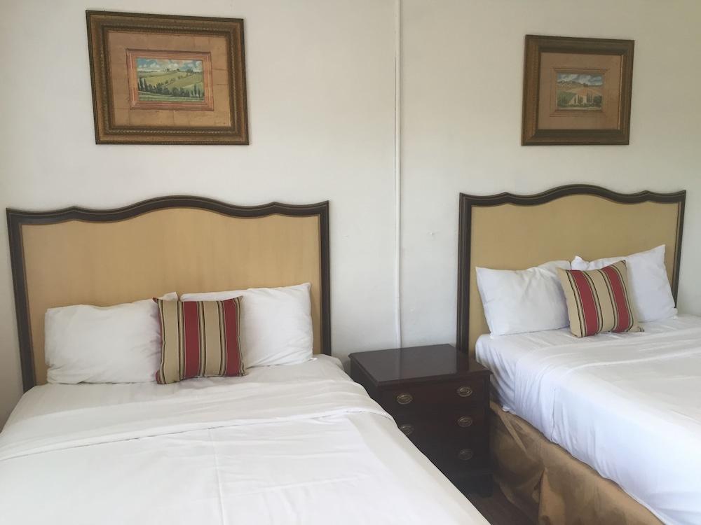 Family Inn photo 2