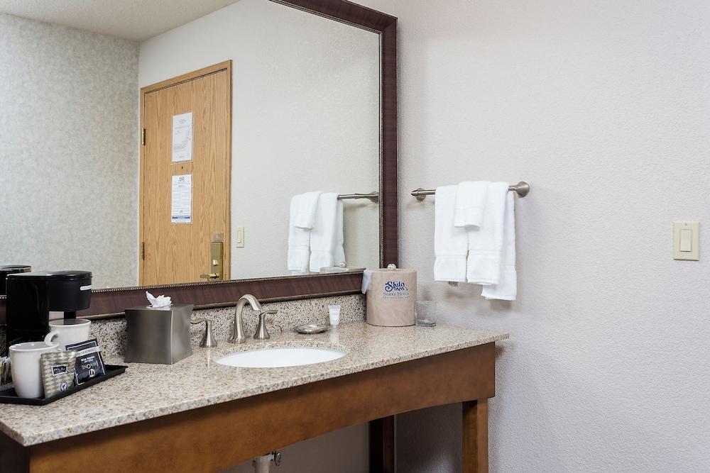Shilo Inn Hotel & Suites - Yuma photo 13