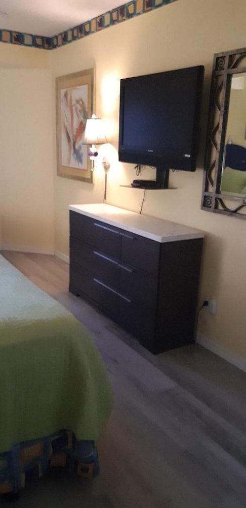 Ocean Walk Resort photo 80