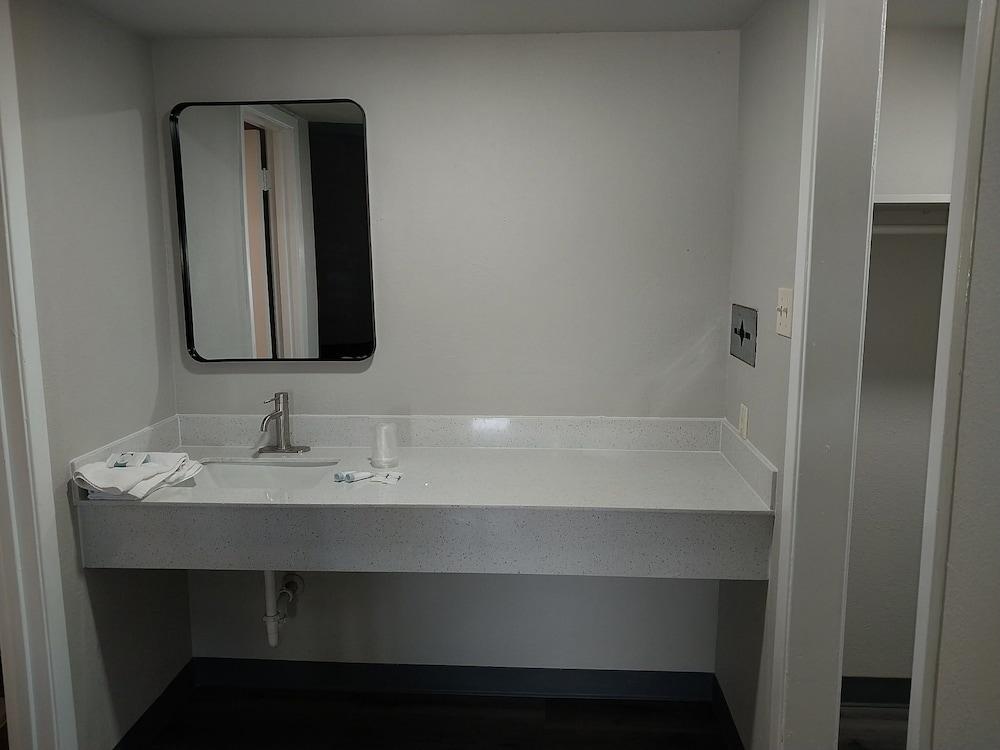 Gateway Inn photo 4