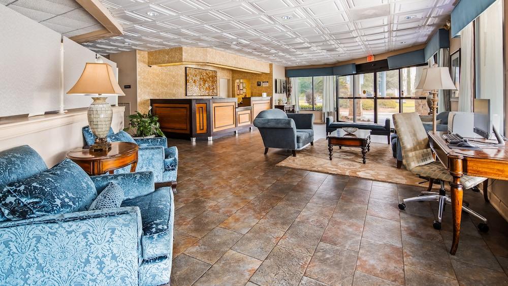Ramada by Wyndham Savannah Gateway photo 4