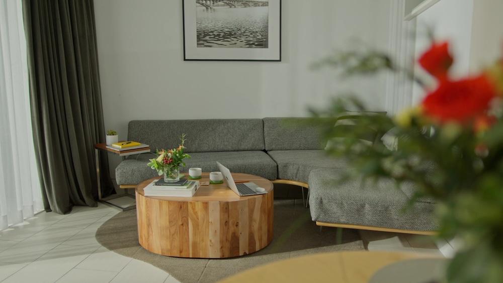 Frame Hotel - Treehouse photo 24