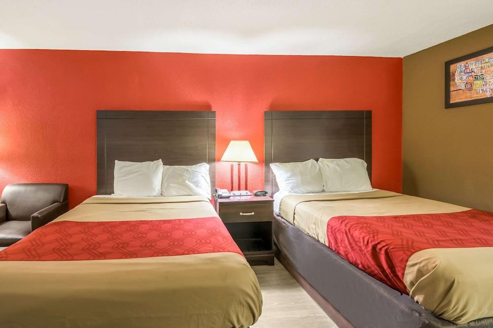 Econo Lodge Andalusia photo 44