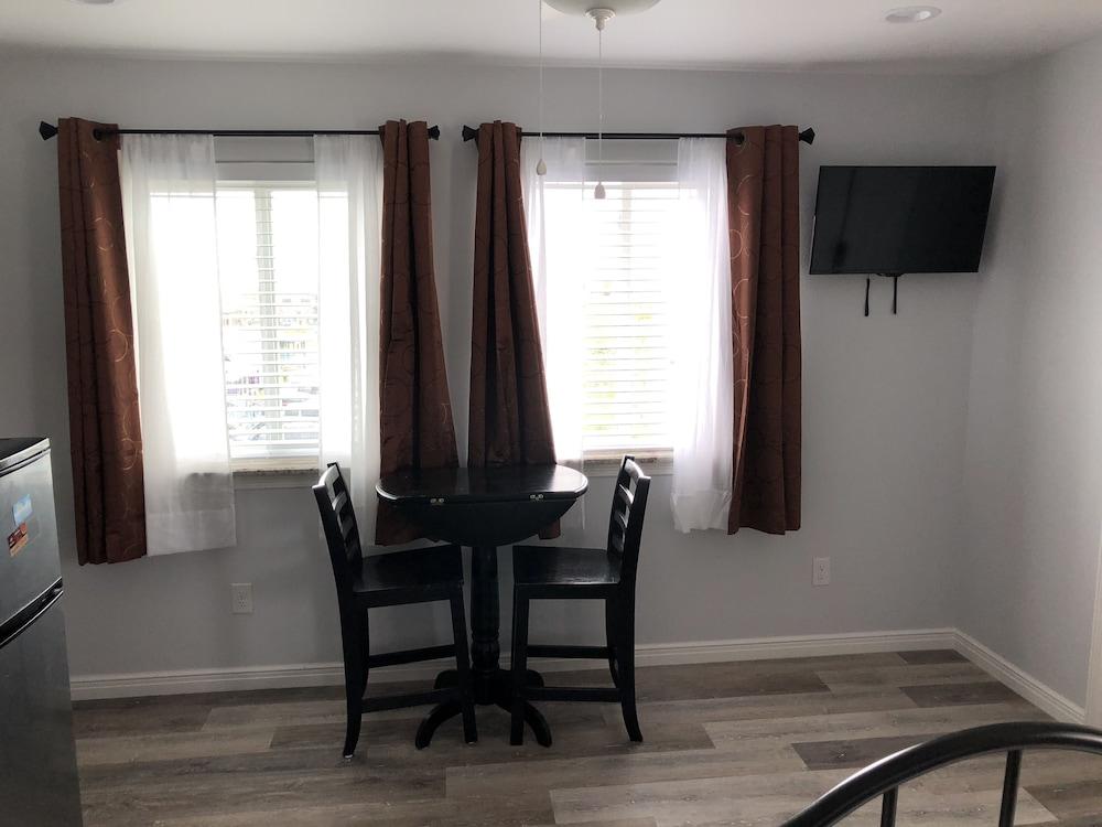 Beachgate CondoSuites and Oceanfront Resort photo 55