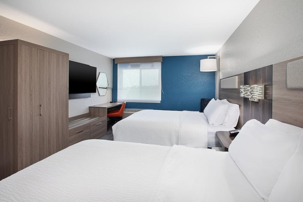 Holiday Inn Express Tuscola by IHG photo 12