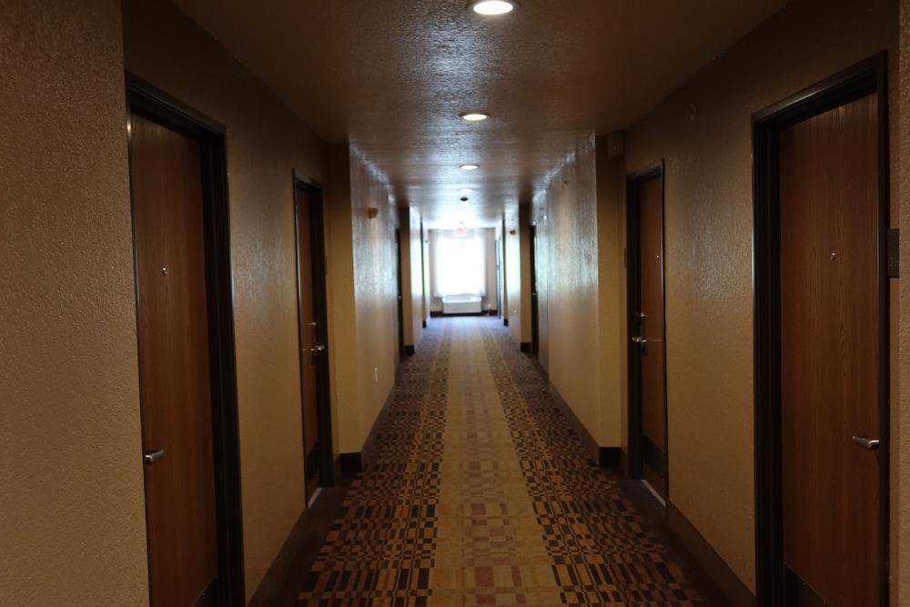 West Worth Inn and Suites photo 35
