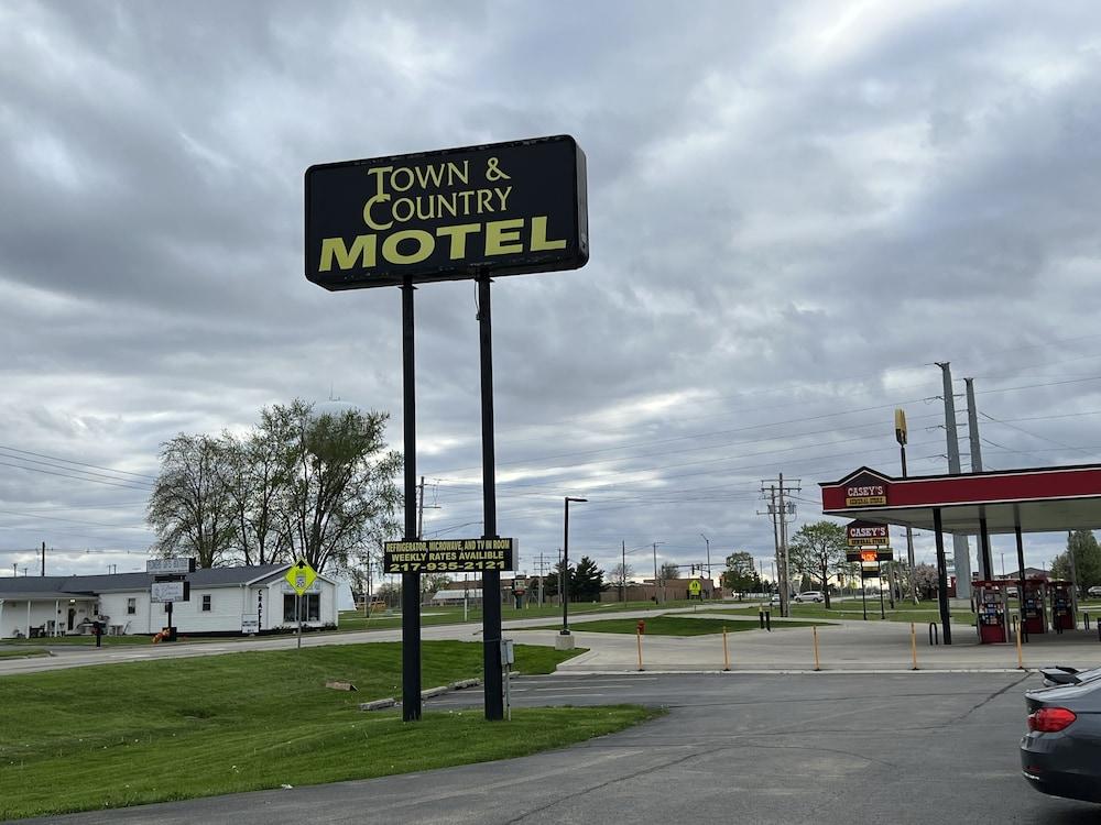 Town & Country Motel photo 5