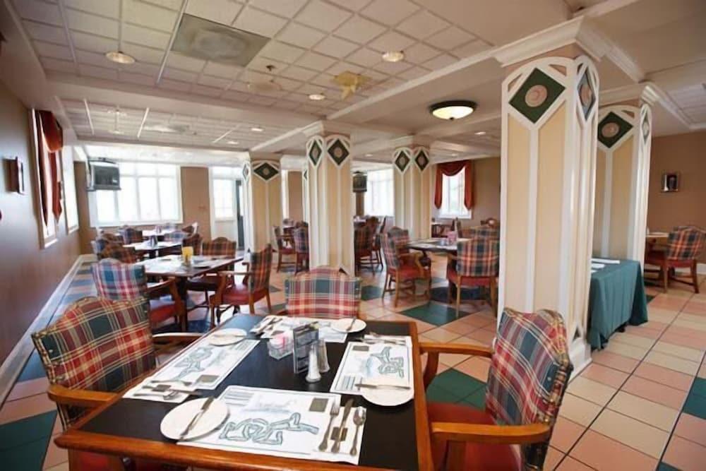 Bertram Inn at Glenmoor photo 16