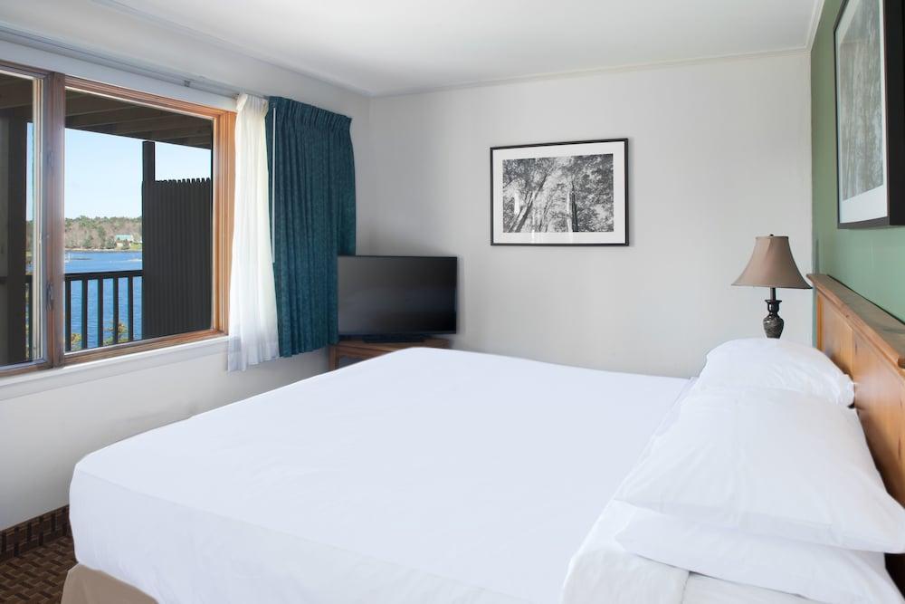 Ocean Gate Resort photo 58