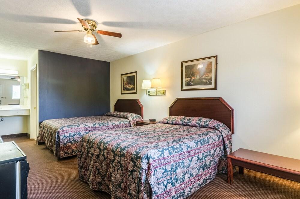 Deerfield Inn photo 8