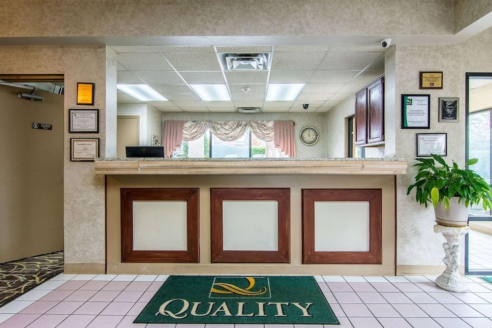 Quality Inn Oakwood - Gainesville photo 2