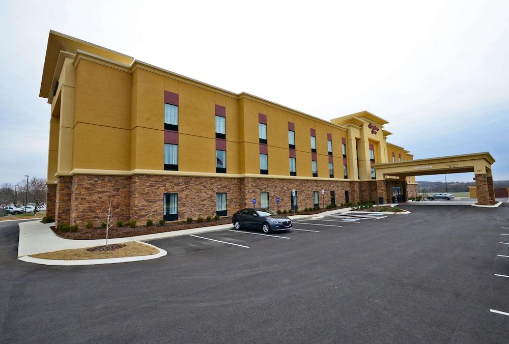 Hampton Inn Pulaski photo 17