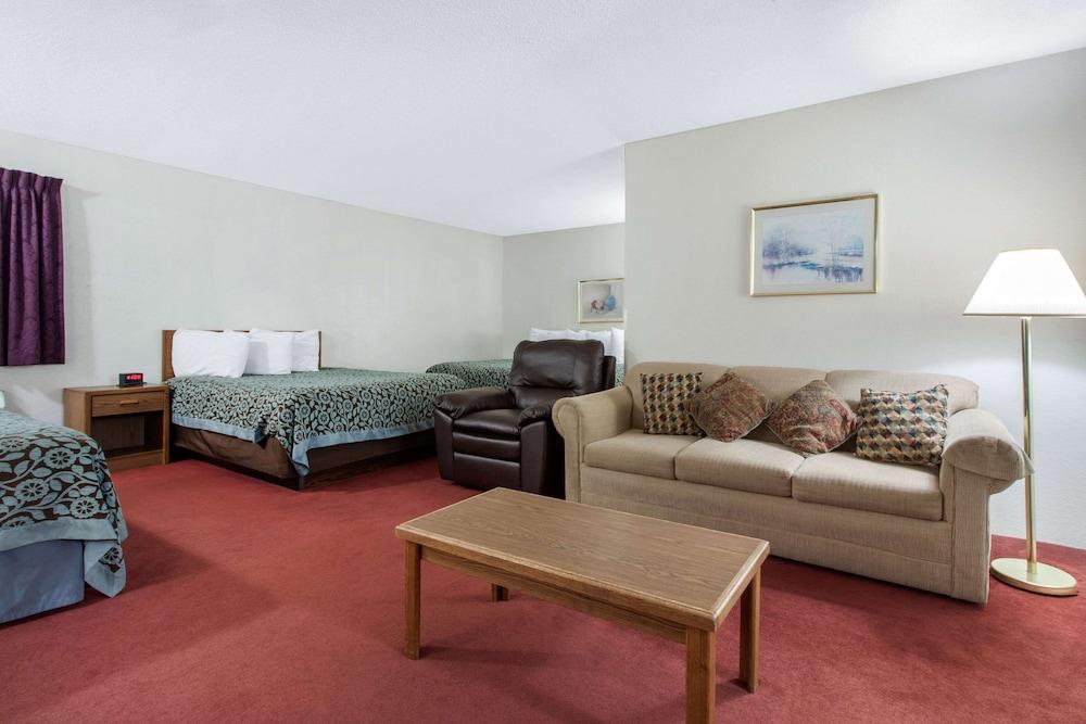 Econo Lodge Oacoma - Chamberlain West photo 72