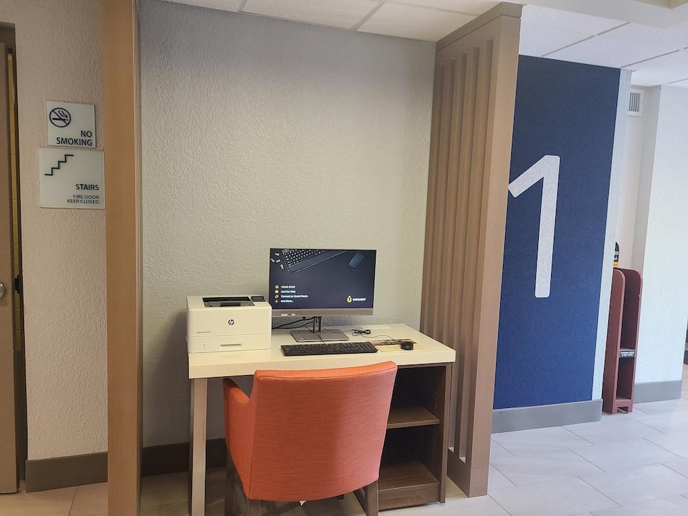 Holiday Inn Express & Suites Ft. Lauderdale N - Exec Airport by IHG photo 36