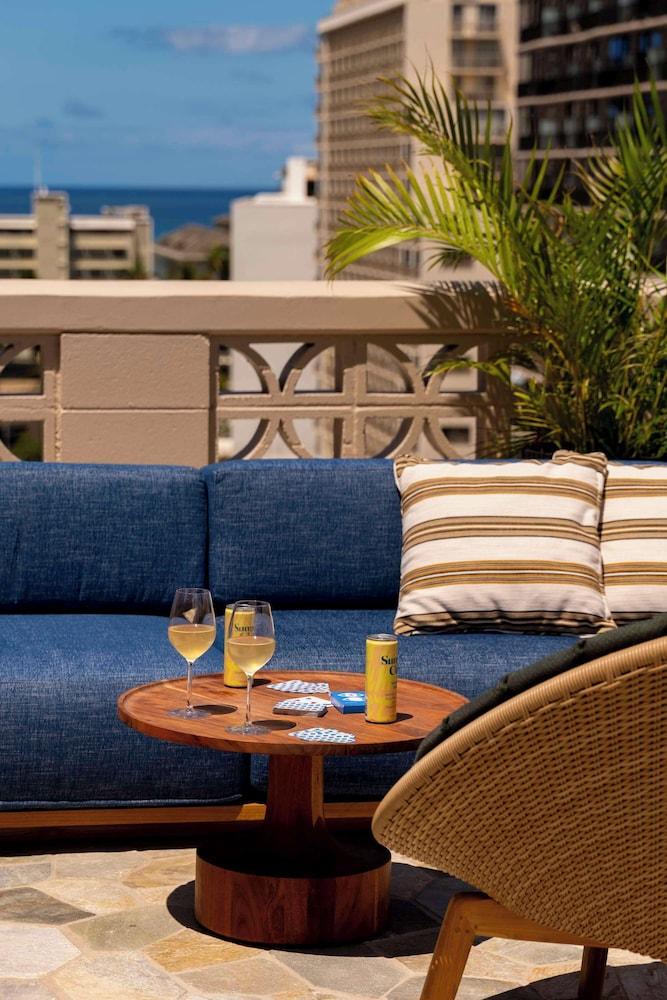Wayfinder Waikiki photo 4