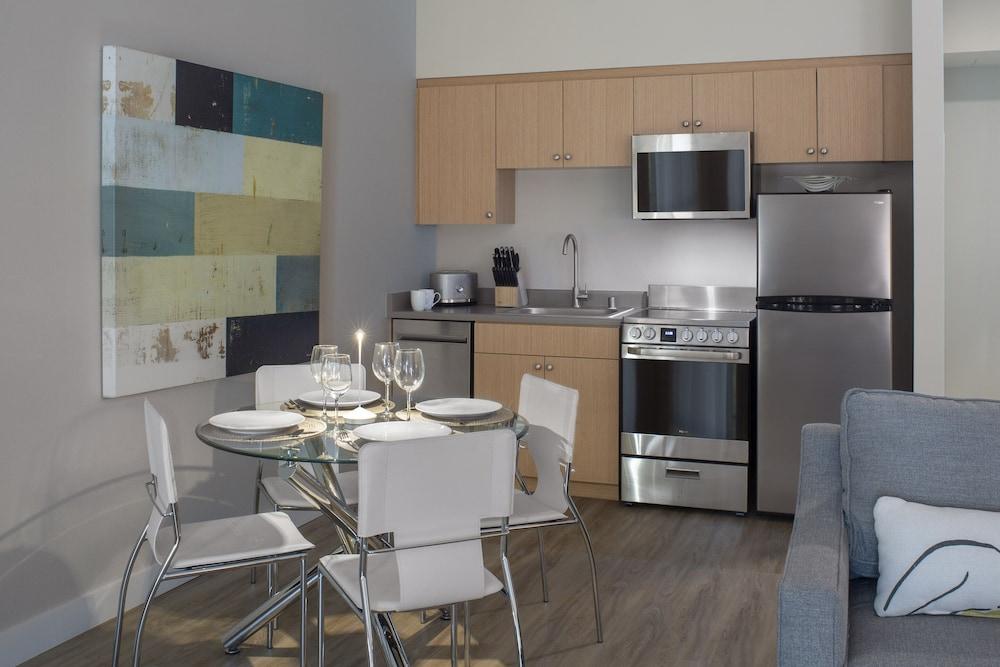Art House Hotel and Suites photo 24