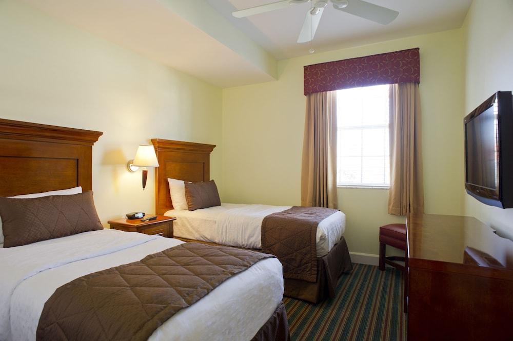 Hilton Vacation Club Grand Beach Orlando photo 17
