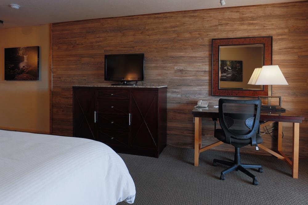 Riverside Inn photo 48