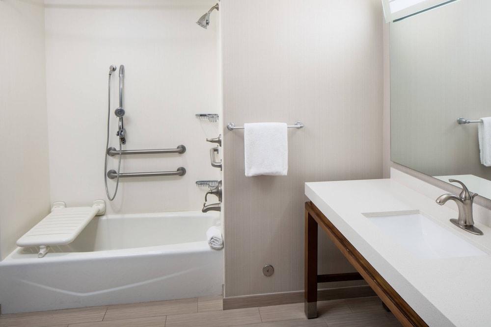 Courtyard by Marriott Lubbock Downtown/University Area photo 11