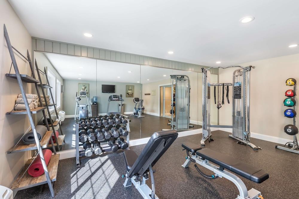 Best Western Plus University Park Inn & Suites photo 17