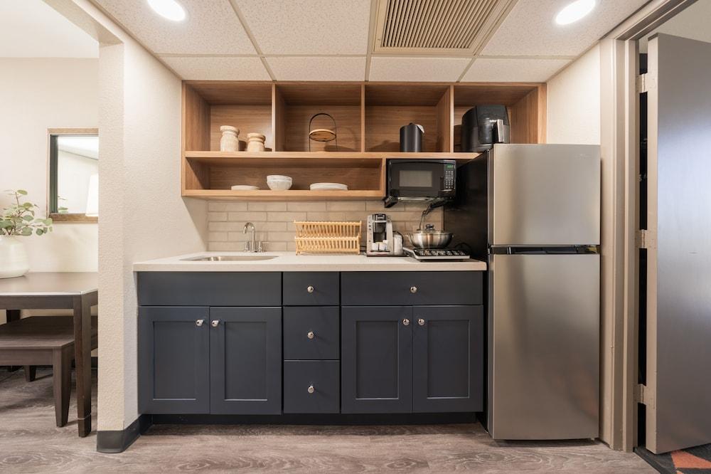 South Country Suites photo 10
