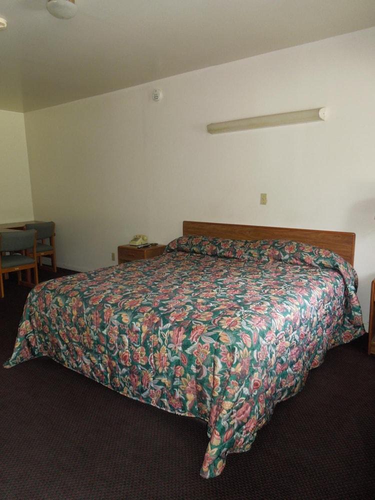 Lee's Motel photo 8