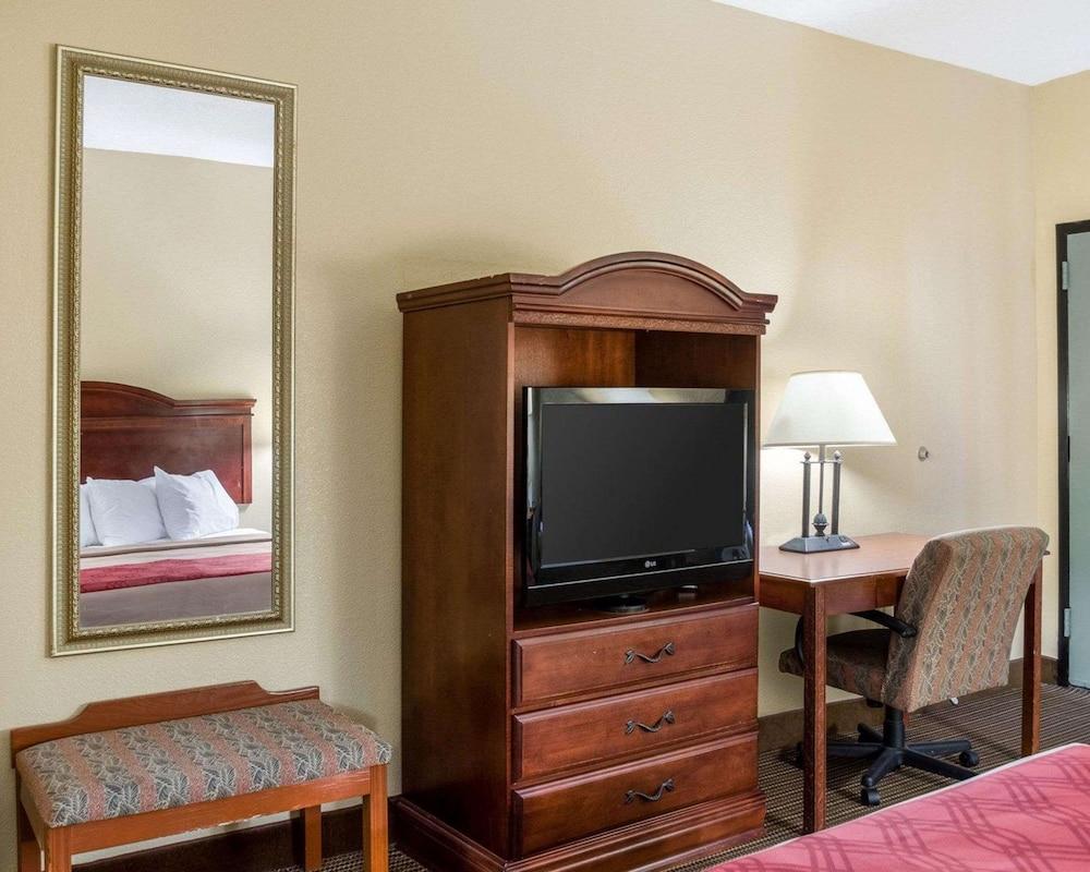 Econo Lodge Greenville photo 7