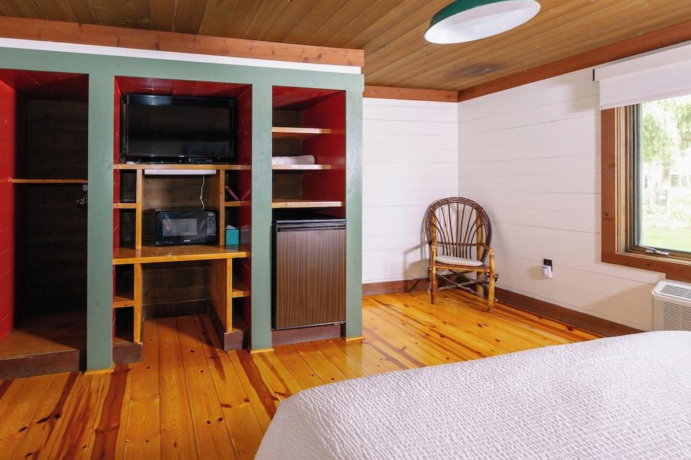 Drummond Island Resort photo 12