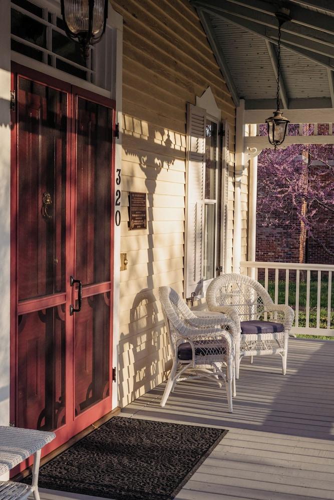 Armistead House photo 4