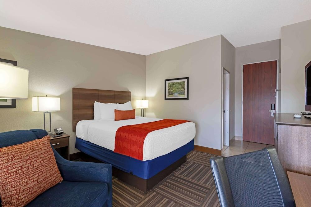 Best Western Colonial Inn photo 4