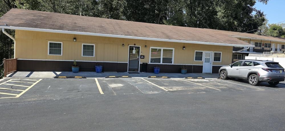 Sunrise Inn photo 2