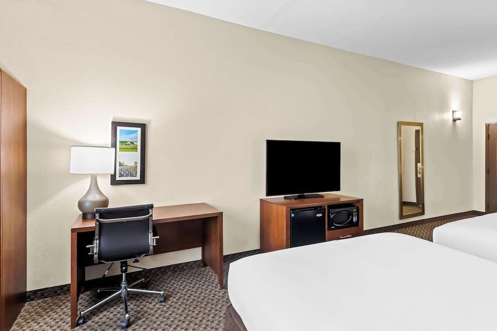 Comfort Inn & Suites Grenada photo 31