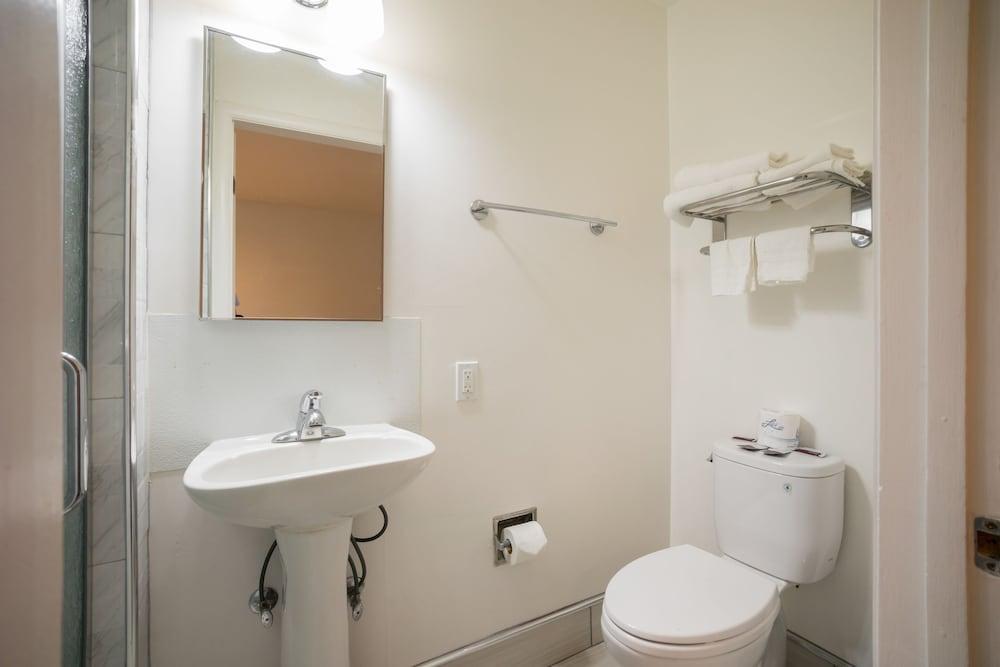 Berkeley Inn photo 18