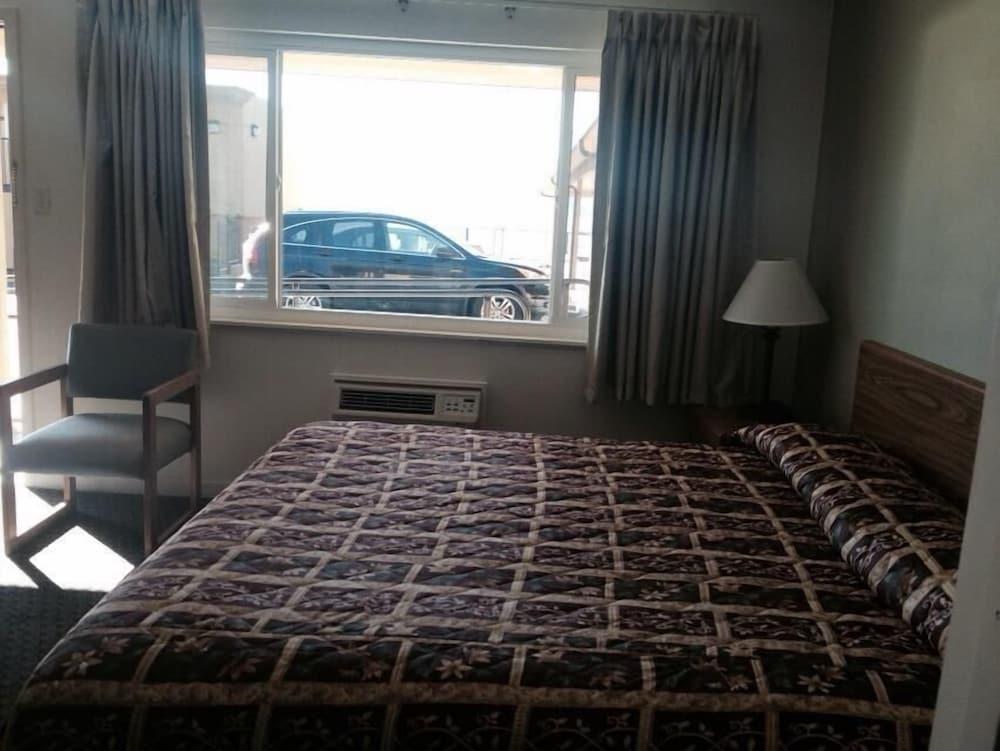Lake Marina Inn photo 3