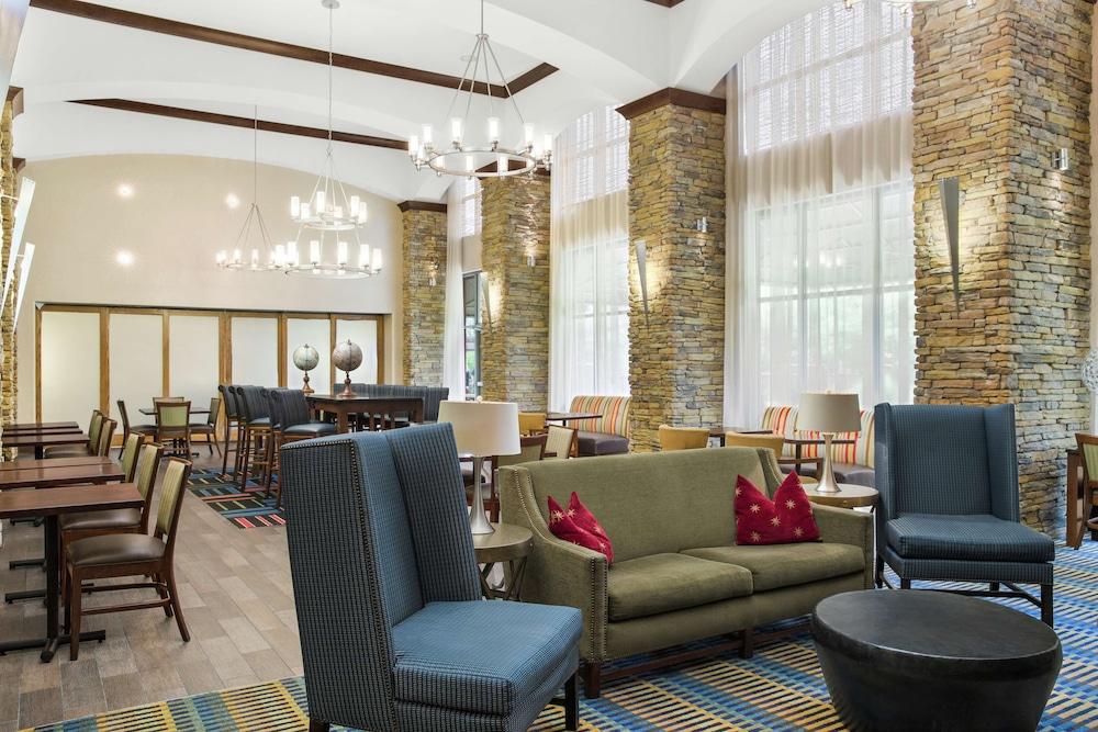 Hampton Inn by Hilton Columbus South Fort Benning photo 2