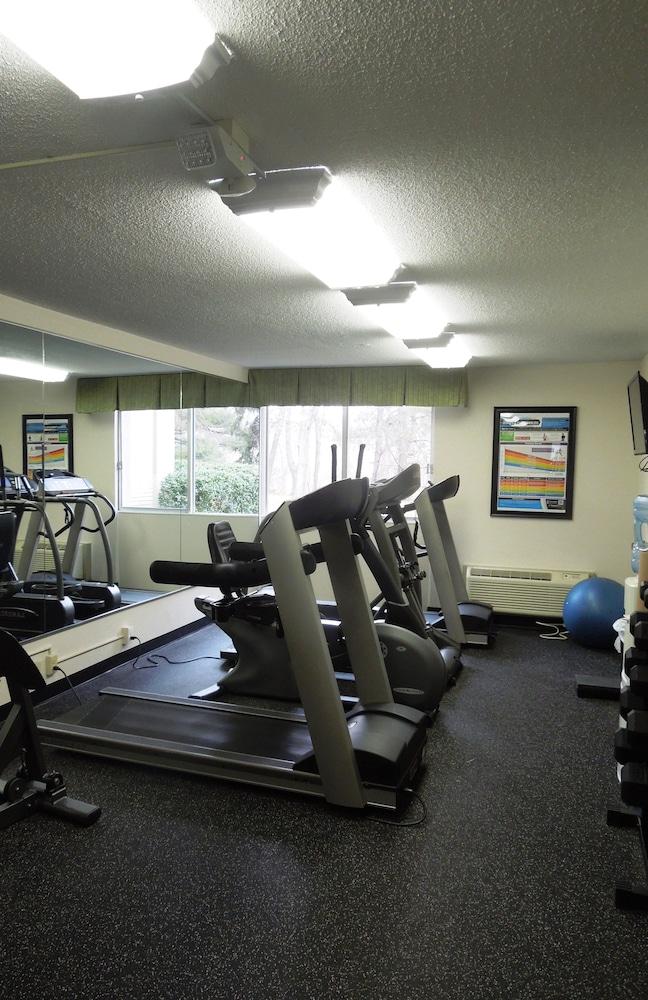 Baymont by Wyndham Marietta photo 22