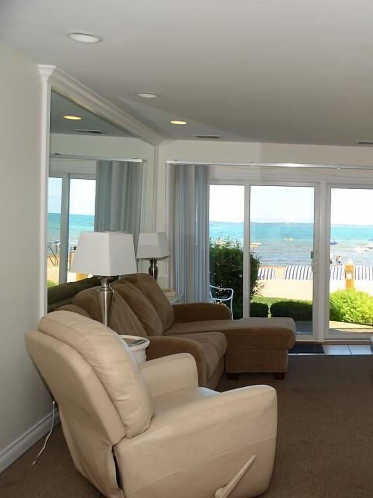 Beach Condominium Hotel photo 62