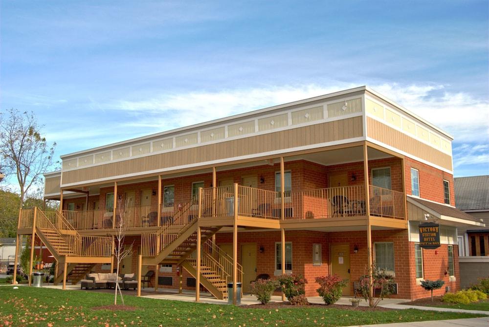 Put in Bay Victory Station Hotel photo 10