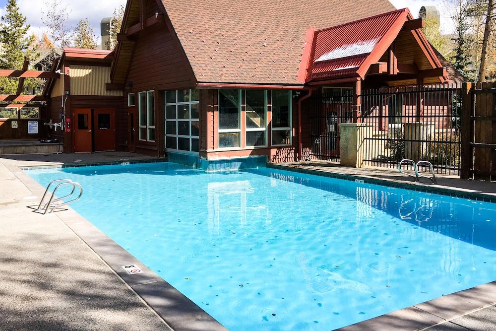 Pine Ridge Condominiums photo 45