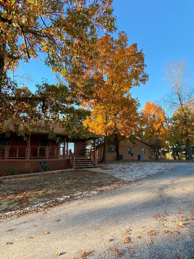 Crown Point Resort photo 68