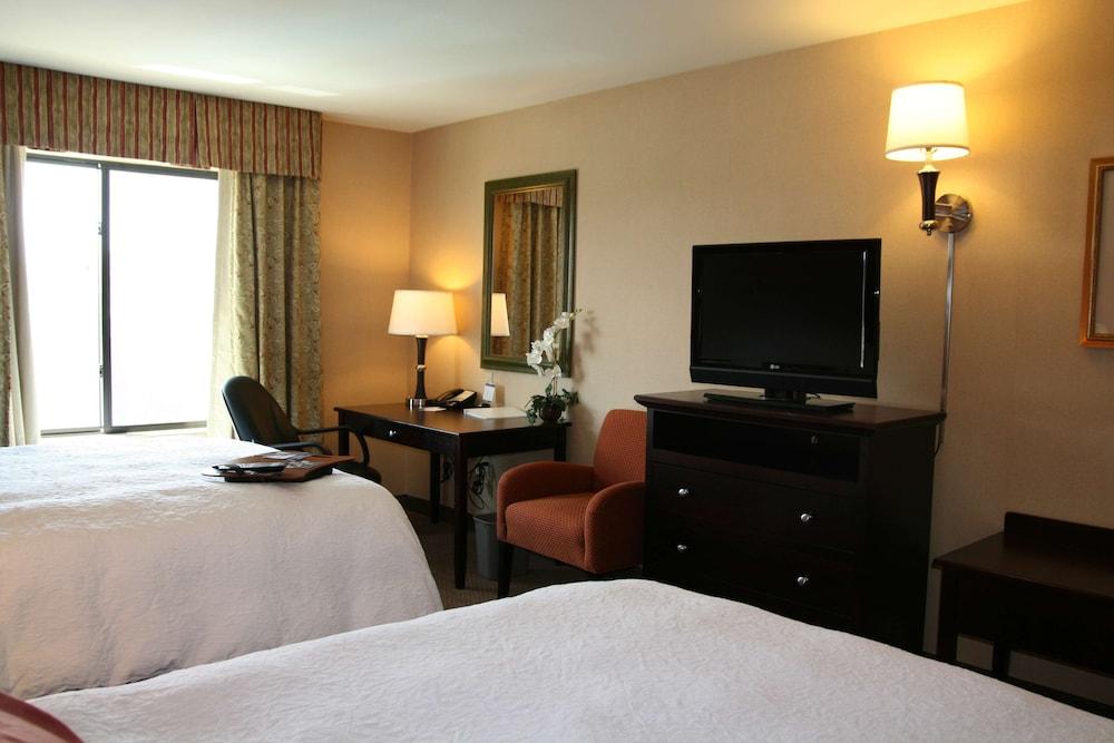 Hampton Inn Las Vegas North Speedway photo 16