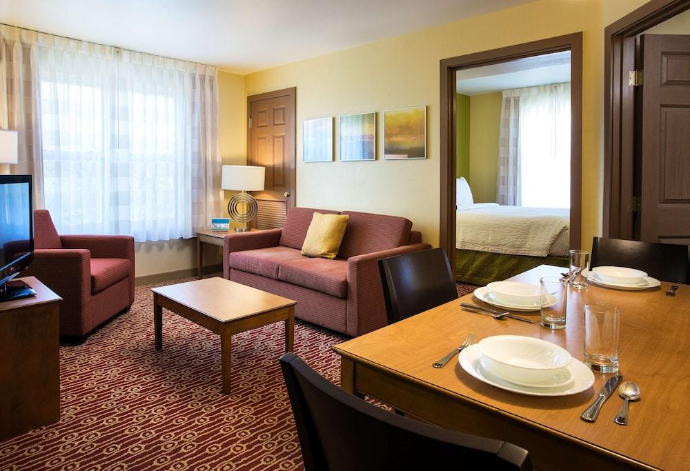 Sonesta Simply Suites Detroit Novi photo 34
