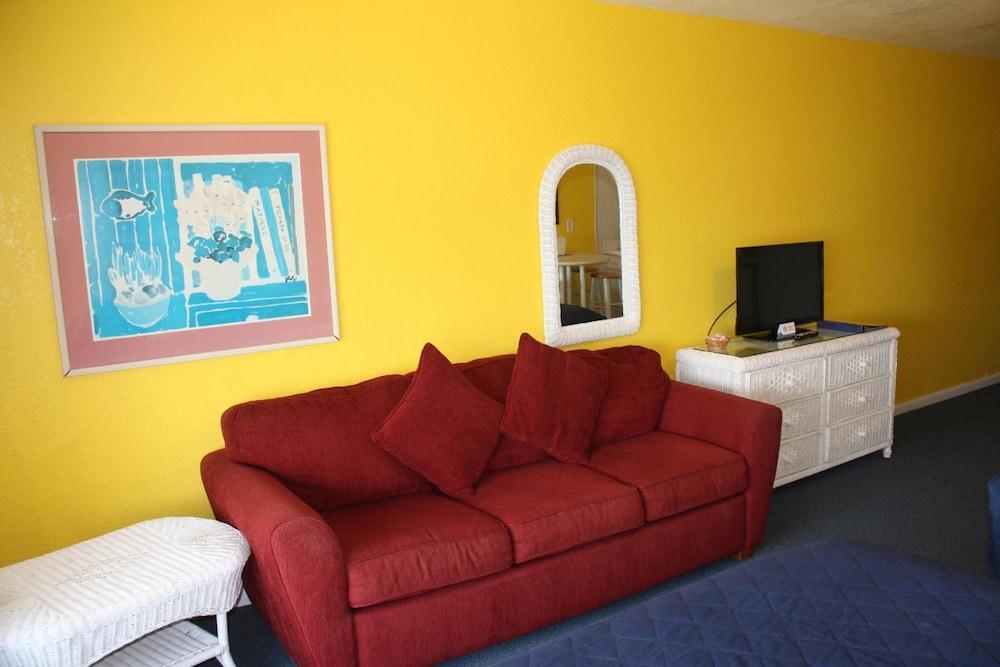 Barefoot Bay Resort & Marina photo 24